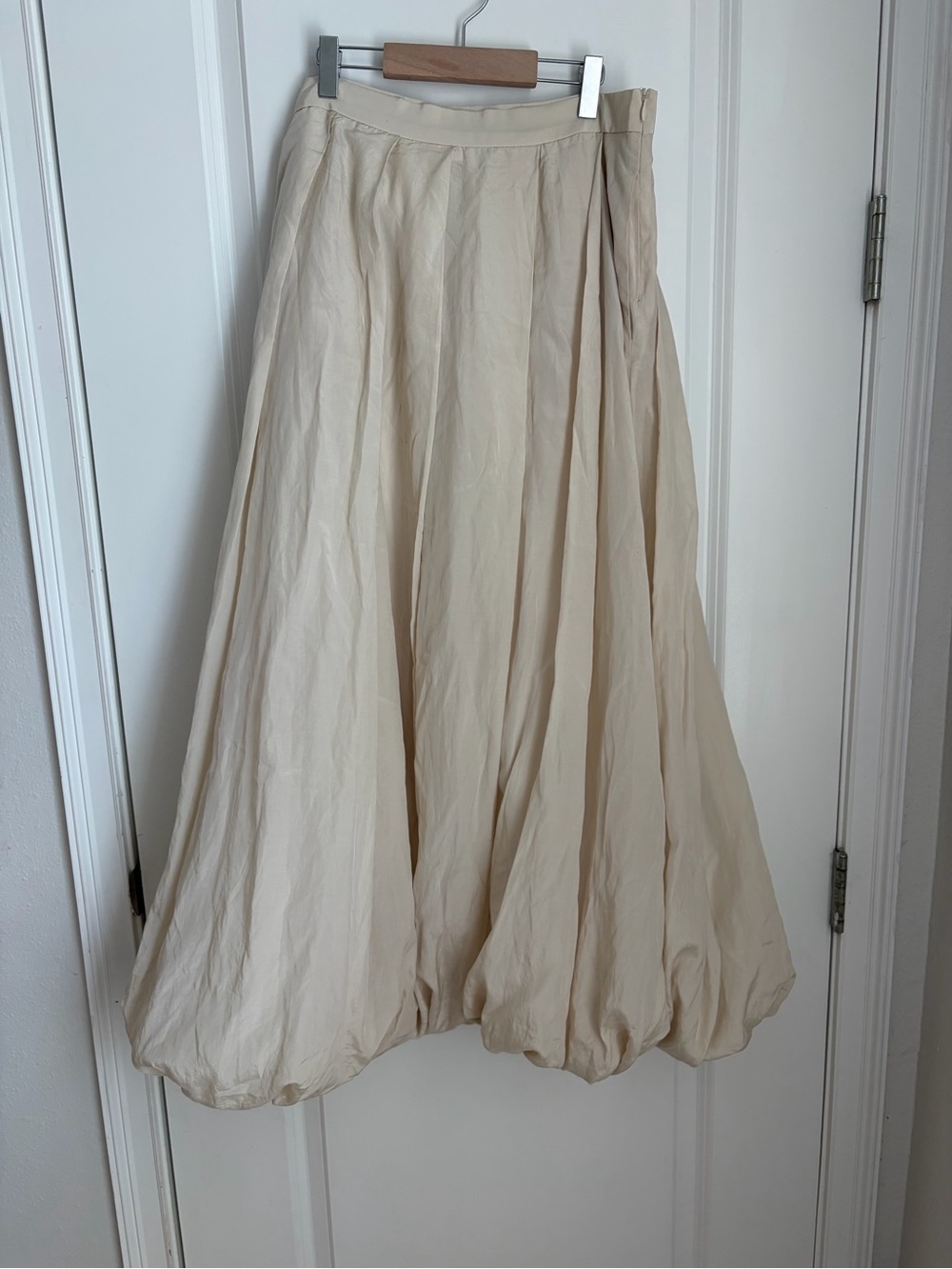 Zara Women’s Cream Volume High Waist Bubble Hem Midi Skirt Size Medium